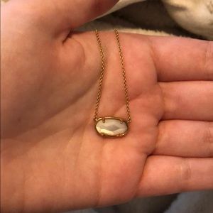 Kendra Scott necklace